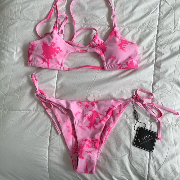 PINK TIE DYE BIKINI - Picture 3 of 5